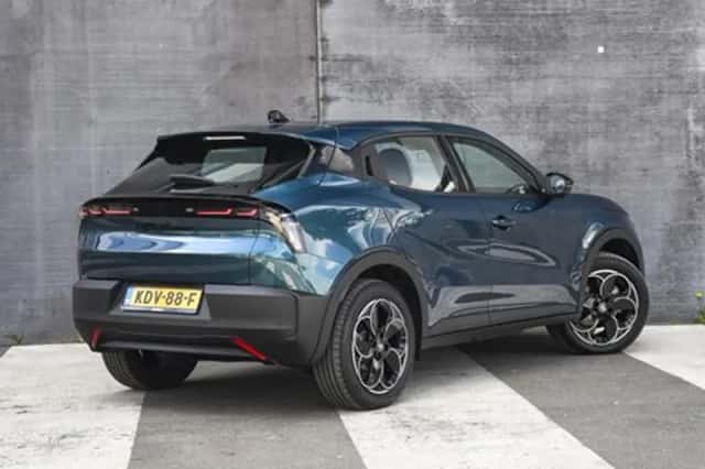Alfa Romeo Junior (2025) thumbnail 5
