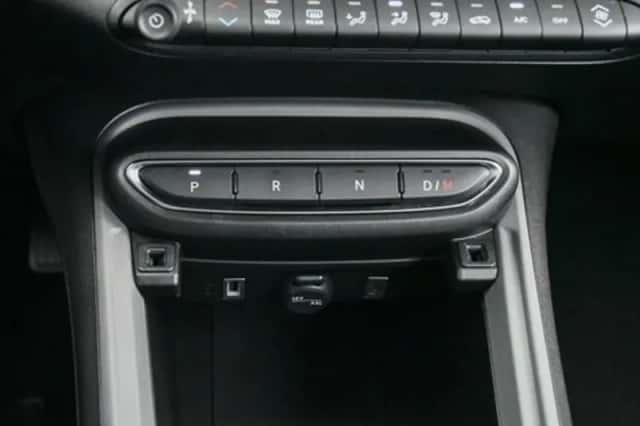 Jeep Avenger (2025) thumbnail 23