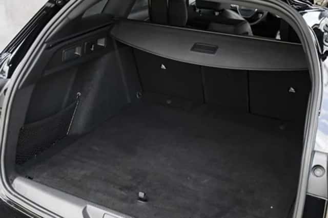 Peugeot 308 (2023) thumbnail 18
