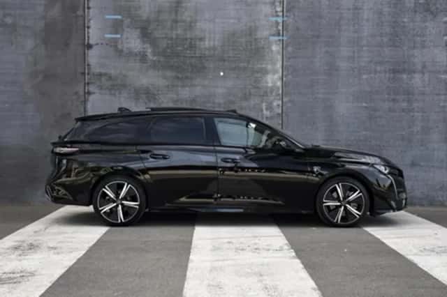 Peugeot 308 (2023) thumbnail 5