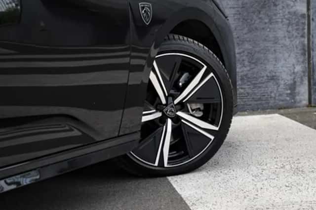 Peugeot 308 (2023) thumbnail 8