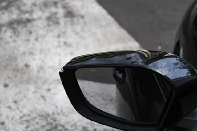 Peugeot 308 (2023) thumbnail 9