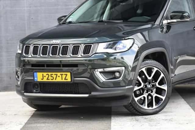 Jeep Compass (2020) thumbnail 2