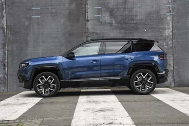 Jeep Compass (2026) thumbnail 4
