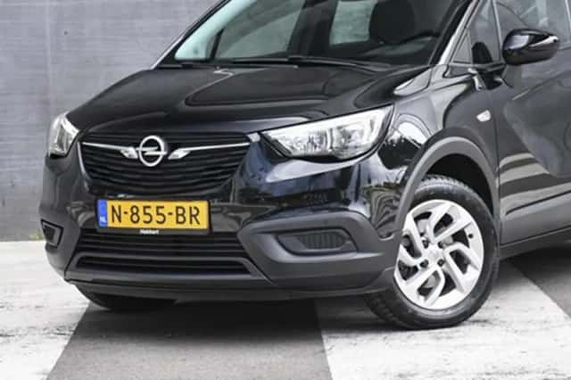 Opel Crossland X (2020) thumbnail 2