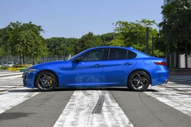 Alfa Romeo Giulia (2019) thumbnail 6