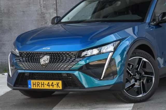 Peugeot 408 (2025) thumbnail 2