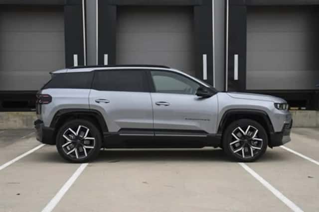 Jeep Compass (2026) thumbnail 5