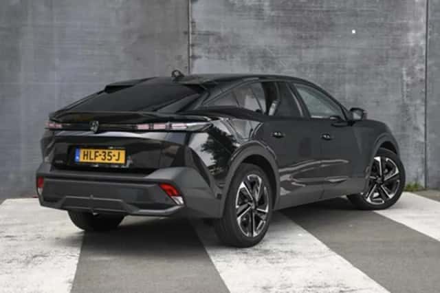 Peugeot 408 (2025) thumbnail 5