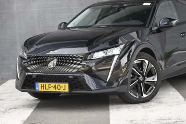 Peugeot 408 (2025) thumbnail 2