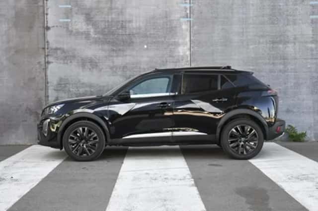 Peugeot 2008 (2025) thumbnail 4