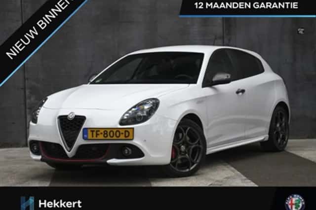 Alfa Romeo Giulietta (2018) thumbnail 1