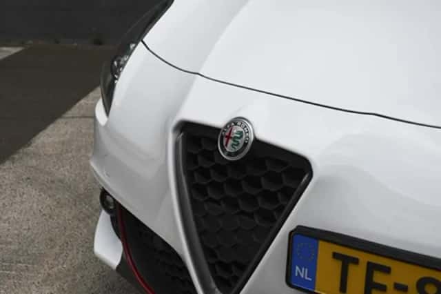 Alfa Romeo Giulietta (2018) thumbnail 3