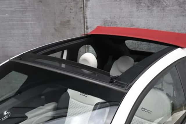 Fiat 500C (2022) thumbnail 3