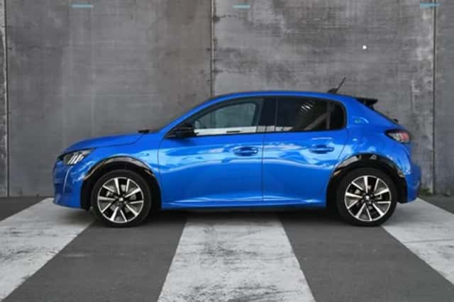 Peugeot e-208 (2021) thumbnail 3