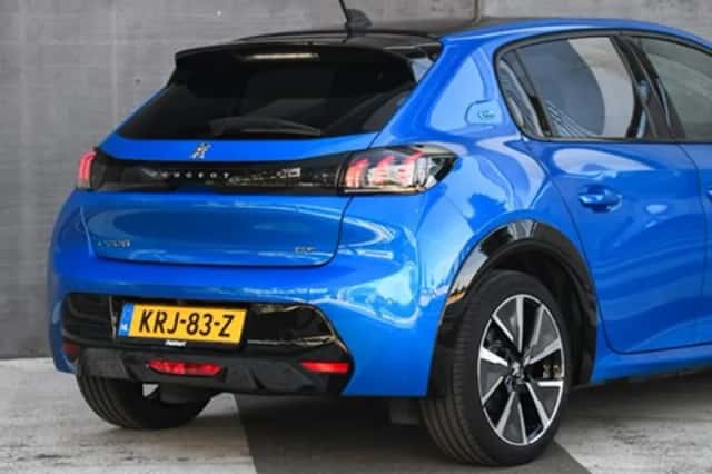 Peugeot e-208 (2021) thumbnail 6
