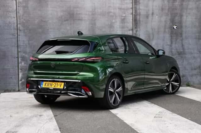Peugeot 308 (2024) thumbnail 5