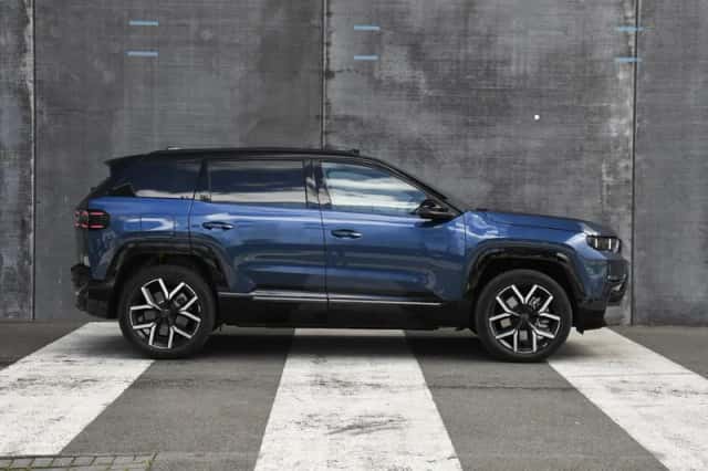 Jeep Compass (2026) thumbnail 5