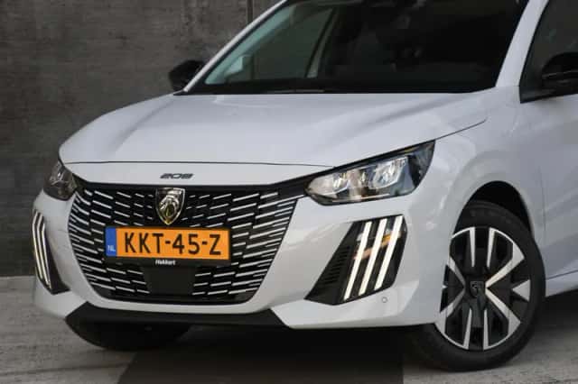 Peugeot e-208 (2026) thumbnail 2