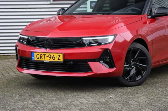 Opel Astra (2024) thumbnail 2