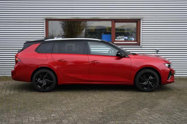 Opel Astra (2024) thumbnail 3