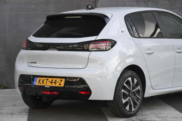 Peugeot e-208 (2026) thumbnail 6
