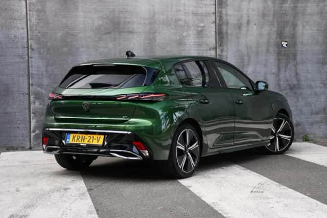 Peugeot 308 (2024) thumbnail 5