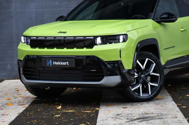 Jeep Compass (2025) thumbnail 2