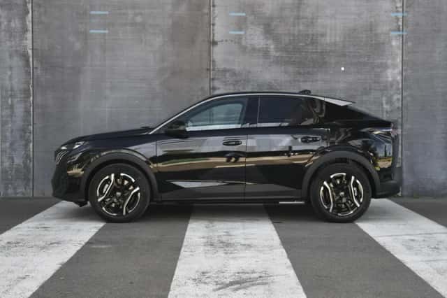 Peugeot e-3008 (2026) thumbnail 3