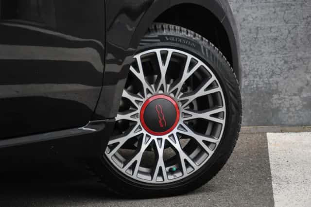 Fiat 500 (2022) thumbnail 6
