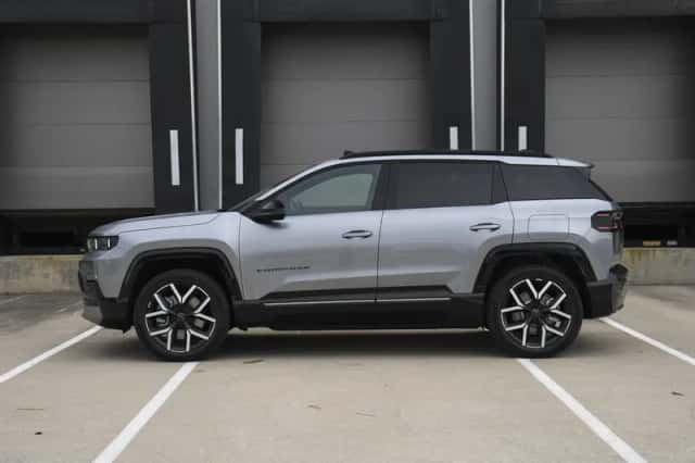 Jeep Compass (2026) thumbnail 4