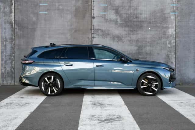 Peugeot e-308 (2026) thumbnail 4