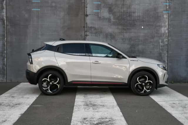 Alfa Romeo Junior (2025) thumbnail 4