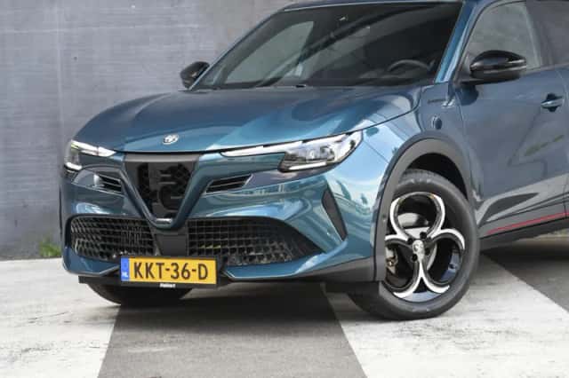 Alfa Romeo Junior (2025) thumbnail 2