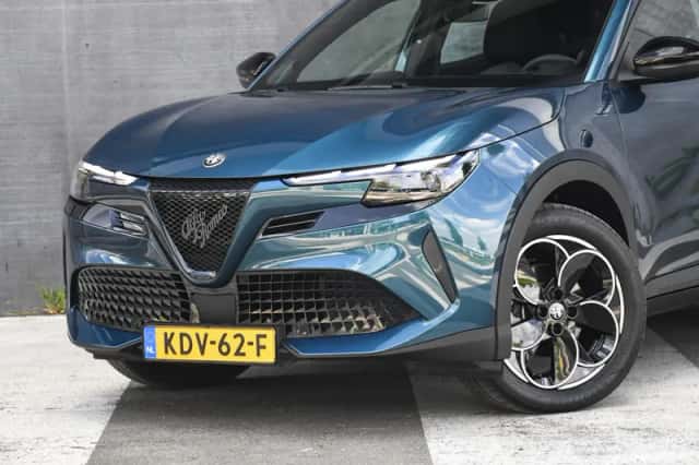 Alfa Romeo Junior (2025) thumbnail 2