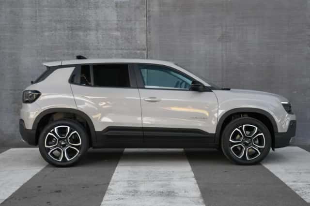 Jeep Avenger (2025) thumbnail 4