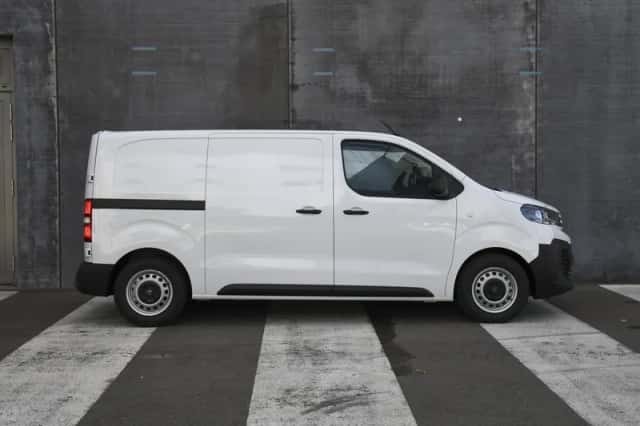 Peugeot E-Expert (2026) thumbnail 4