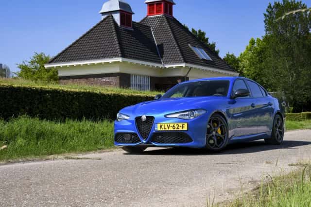 Alfa Romeo Giulia (2019) thumbnail 2