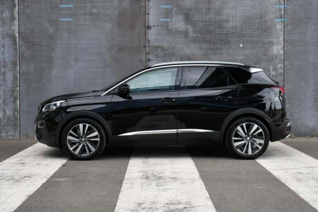 Peugeot 3008 (2019) thumbnail 3
