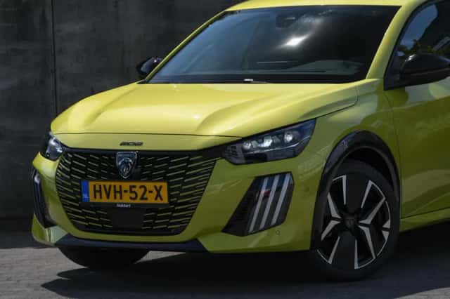 Peugeot 208 (2025) thumbnail 2