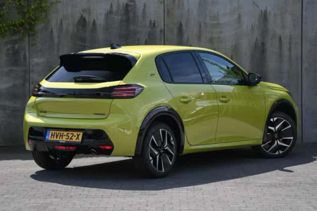 Peugeot 208 (2025) thumbnail 5
