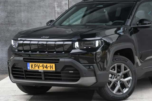 Jeep Compass (2026) thumbnail 2
