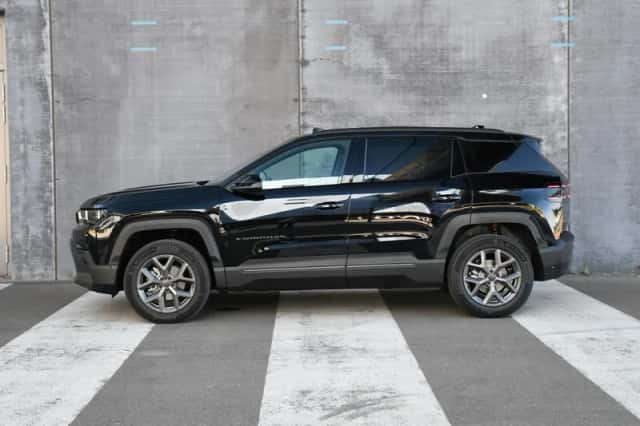 Jeep Compass (2026) thumbnail 3