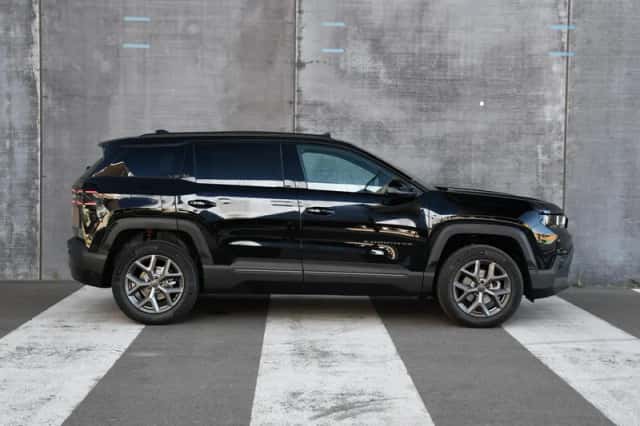 Jeep Compass (2026) thumbnail 4