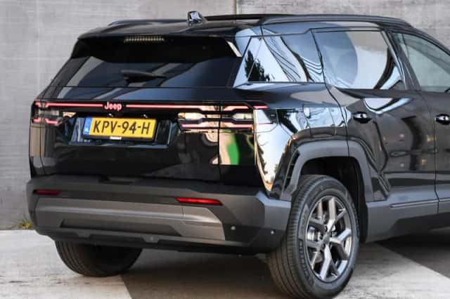 Jeep Compass (2026) thumbnail 6