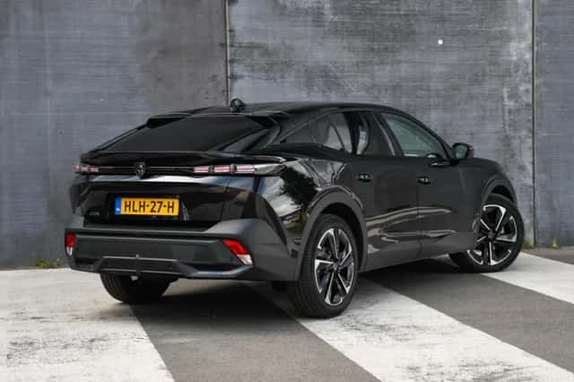 Peugeot 408 (2025) thumbnail 5