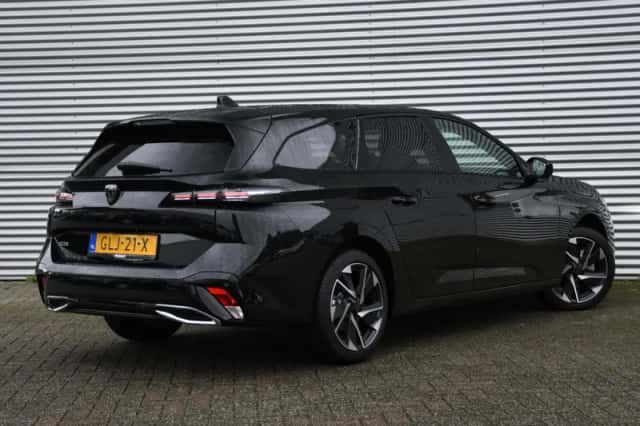 Peugeot 308 (2024) thumbnail 4