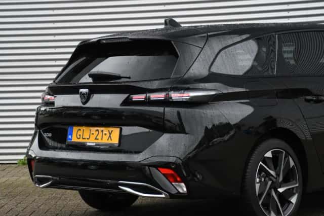 Peugeot 308 (2024) thumbnail 5