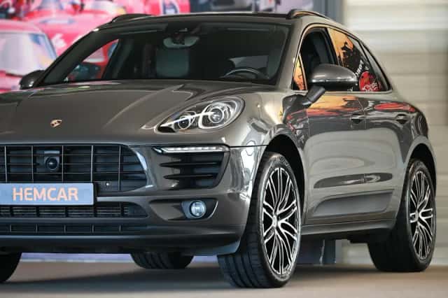 Porsche Macan (2016) thumbnail 12