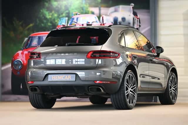 Porsche Macan (2016) thumbnail 31